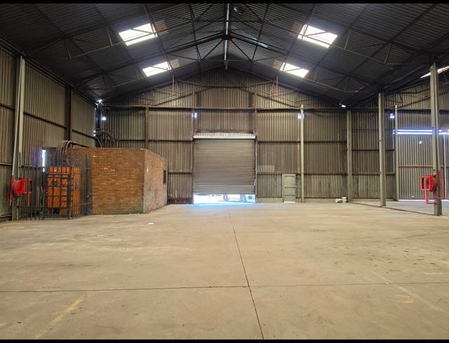 3,200M² WAREHOUSE TO LET IN GERMISTON SOUTH